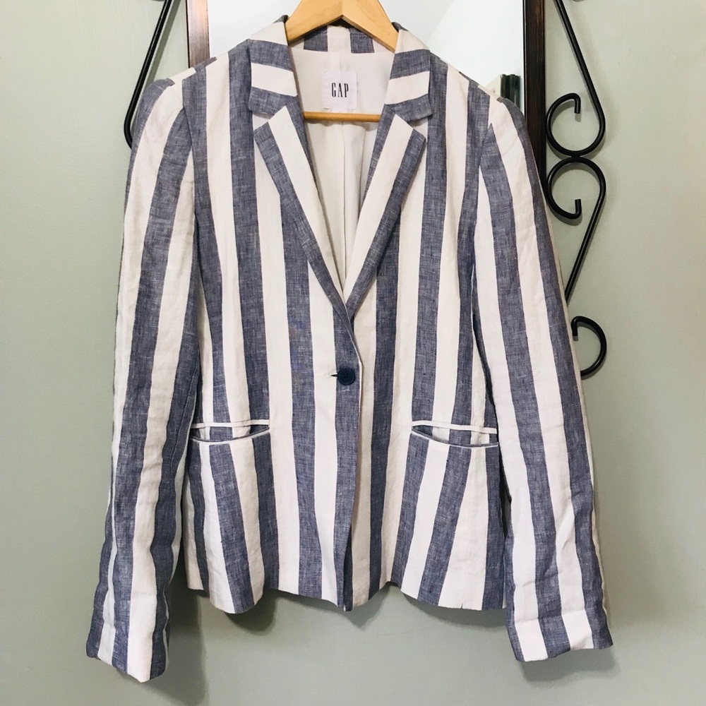 Linen Blazer - Picture 2 of 8
